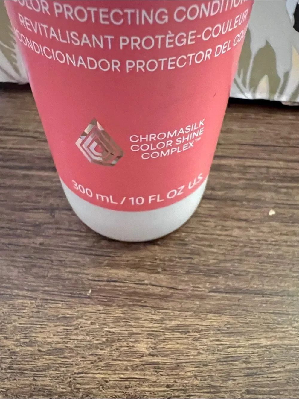 Pravana Repair Radiance Color Protecting Conditioner - Coral & White Bottle